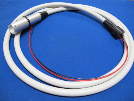 Schlauch, Hintergrund blau